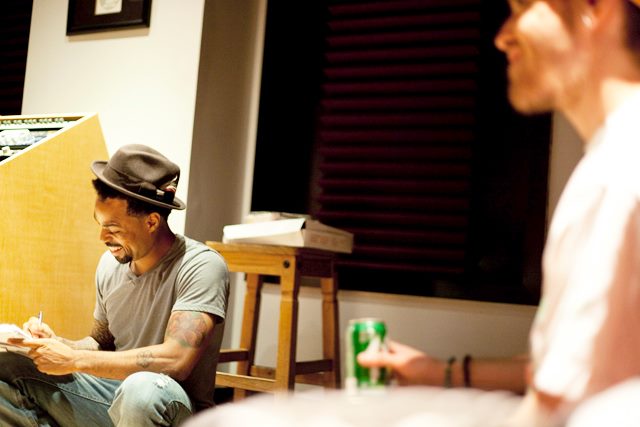 255420_474182225948053_954502581_n